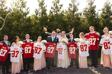 Chiefs Tight End Travis Kelce Joins Fans' Wedding - Athlon Sports