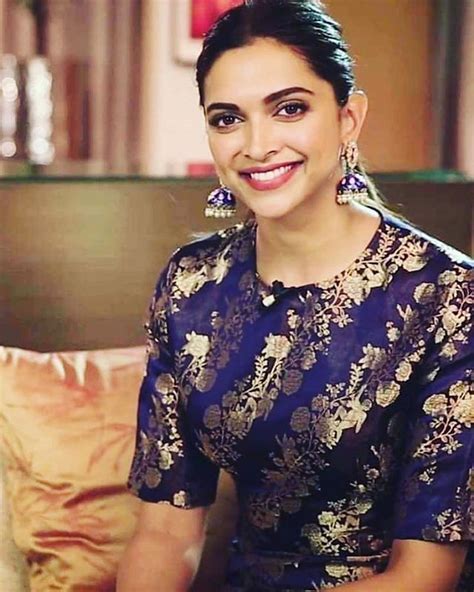 Deepika Padukone Instagram : Deepika Padukone gets trolled on Instagram ...