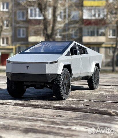 Тесла Кибертрак металлическая игрушка купить в Казани | Хобби и отдых ...