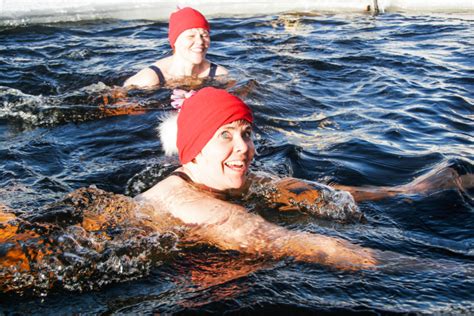 Ice Swimming Rovaniemi Lapland Welcome In Lappland Finnland