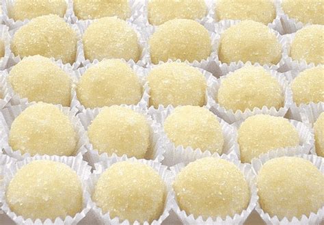 Como Fazer Brigadeiro Branco Com Leite Em Pó - Brigadeiro branco tradicional ou com leite em pó: qual realmente vale ...