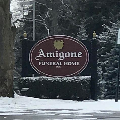 Funeral home is called Amigone : r/mildlyinteresting