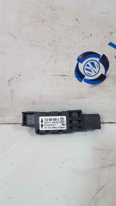 Volkswagen Touareg Mk Crash Airbag Impact Sensor L D