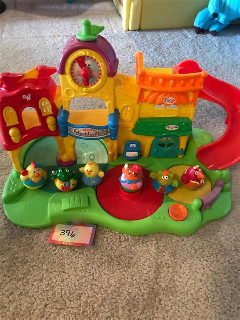 Playskool Weebleville With Figures