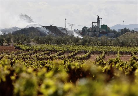 Planta Reciclaje Qeuemada Requena Medio Ambiente Declara A La Fuga A La Empresa De La Planta