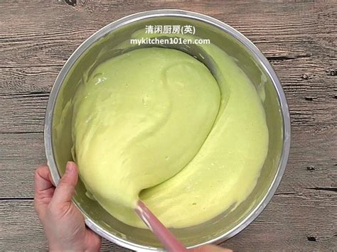 Pandan Sponge Cake Recipe With Natural Pandan Fragrance