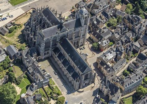 La Cath Drale Du Mans Senvole Pour La Finale Des Plus Belles