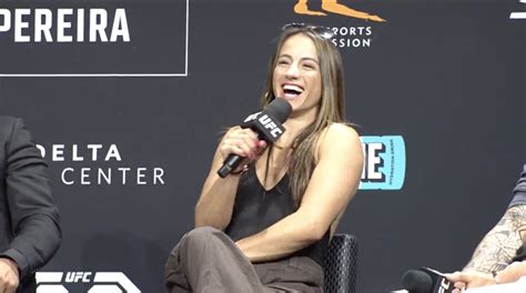 Fan Has No Luck In Shooting His Shot With UFC S Maycee Barber The Spun