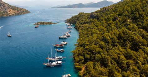 Gocek, Fethiye Muğla, Turkey A sailing yacht in Gocek, on Turkey's ...