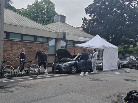 Grenoble Un Homme Tu Par Balles Retrouv Dans Une Voiture En Feu