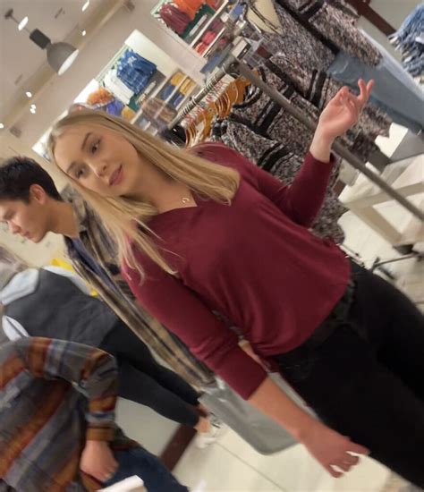 Super Pretty Blonde With A Nice Ass Tight Jeans Forum