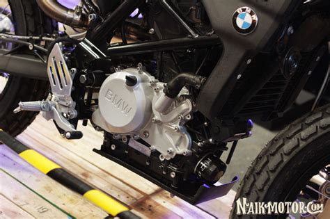 Bikinmotor Bmw G R Street Tracker Naked Yang Lebih Naked