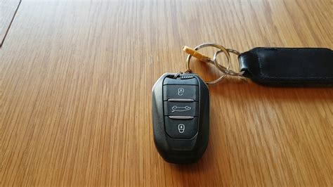 Peugeot Key Fob Battery Replacement 308 YouTube