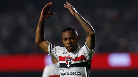 Renovação De Welington Não Avança E São Paulo Vive Drama Na Lateral