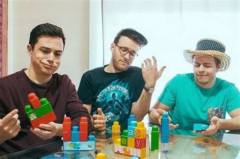 Lads Hide Sex Toy In Bizarre Instagram Photos And They Re Surprisingly Popular The Mirror