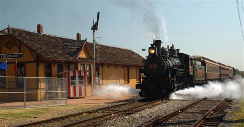 Grapevine Vintage Railroad, Grapevine | Roadtrippers