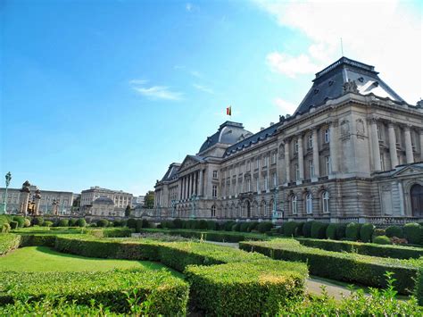 1600x1200 Royal Palace Brussels Windows Wallpaper Coolwallpapersme