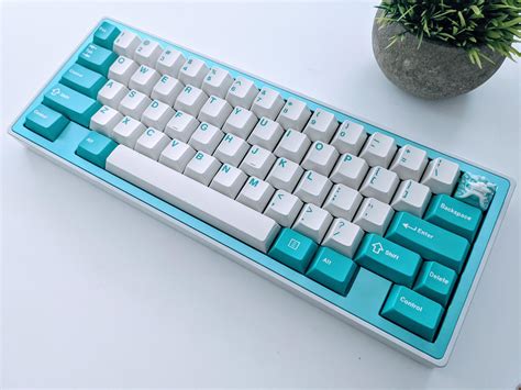 Cyan Vibes : r/MechanicalKeyboards