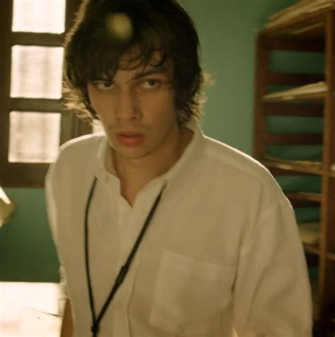 Pin By Black Star On Devon Bostick Devon Bostick Devon Devon Bostick Blonde