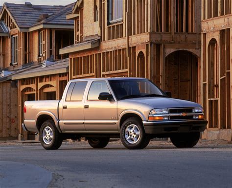 2004 Chevrolet S 10 Information And Photos Momentcar