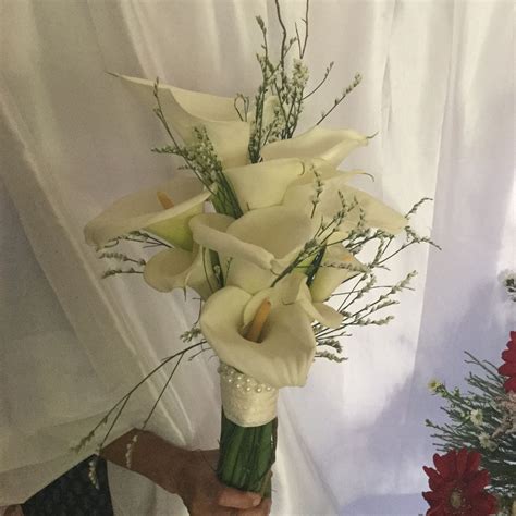 Arum lilly bouquet | Bridesmaid bouquet, Macrame plant hanger, Plant hanger