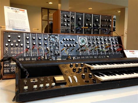 Bob Moog Foundation Features Vintage Synths At Namm