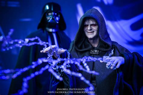 Hot Toys Empereur Palpatine Sixth Scale Figure Arrive Chez Vous Mintinbox