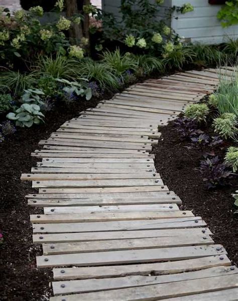 40 Simply Amazing Walkway Ideas For Your Yard Page 38 Of 40 Gardenholic