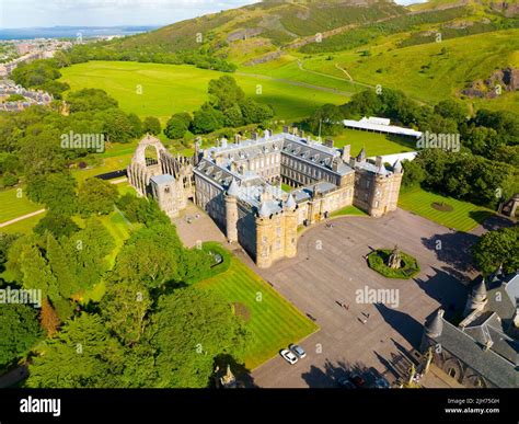 Holyrood Palace Was Built In 1671 Is Located At The Bottom Of Royal