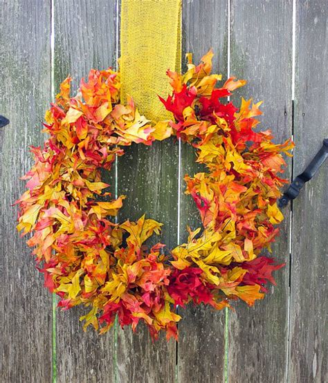 14 Fall Wreaths to Welcome Your Guests