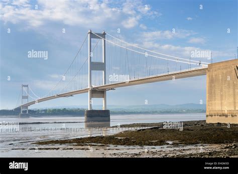 Severn estuary old severn bridge hi-res stock photography and images ...