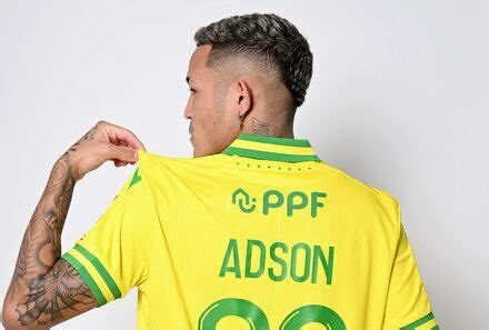 Adson O Novo Refor O Do Vasco Nantes Aceita Oferta De Milh Es De Euros