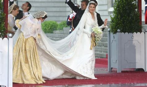 Queen Letizia Wedding Dress - Dusolapan