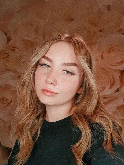 Moni Cartier Cam Model Free Live Sex Show Chat Stripchat