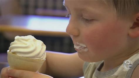 Five Locals Serving Up Ice Cream From Cow To Cone Fyi Philly Ice