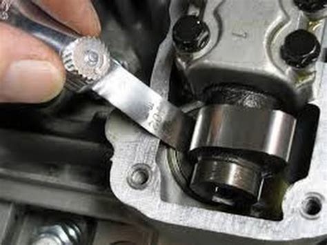 Adjusting Valve Clearance Honda Civic