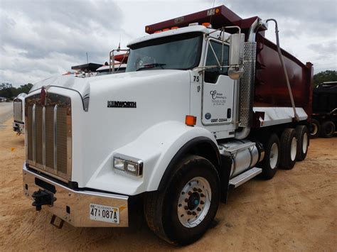 2014 KENWORTH T800 Dump Truck - J.M. Wood Auction Company, Inc.