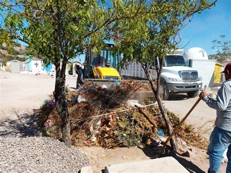 Recolectadas toneladas de basura en panteón de Los San Juanes