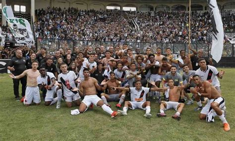 casa cheia Vasco empata o Fla e conquista Taça Rio Sub 20