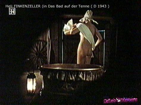 Naked Heli Finkenzeller In Das Bad Auf Der Tenne