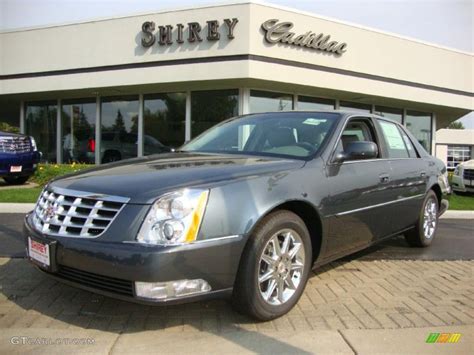 2011 Gray Flannel Metallic Cadillac DTS Luxury 36856443 Photo 2