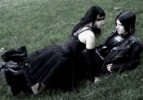 Пин от пользователя fuck off на доске love Готы Готическая фотография Фотографии профиля