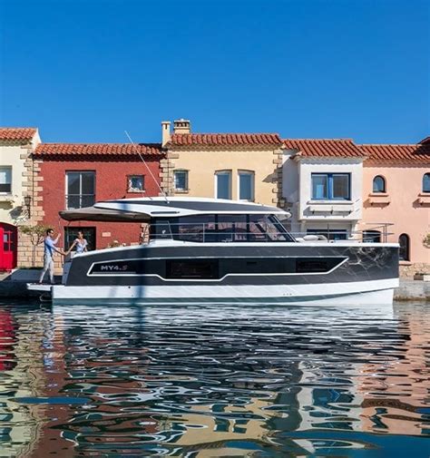 Luxury Power Catamarans Motor Yacht My4 S Artofit