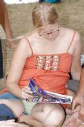Upskirt Voyeur Candid Panties Unter Den Rock Geschaut Porno Bilder Sex Fotos XXX Bilder