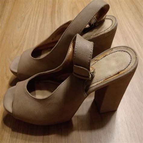 Sandália Nude Meia Pata Sandália Feminina Santa Lolla Usado enjoei