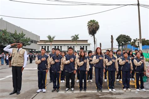 IZAMIENTO DEL PABELLÓN NACIONAL DEL PERÚ GORE Callao Flickr