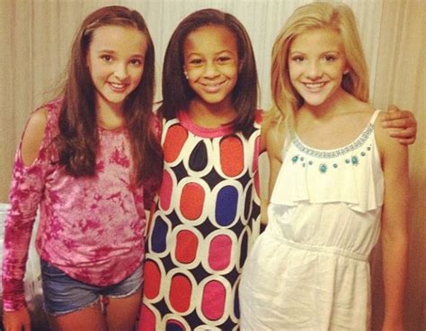 Kendall Nia And Paige Of Dance Moms Dance Moms Kendall Dance Moms