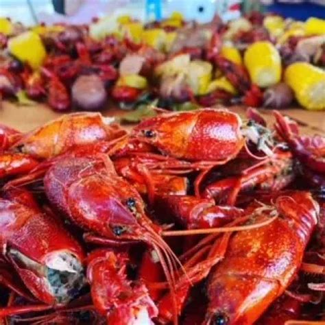 Traditional New Orleans Crawfish Boil - Recipes - Hasty Bake Charcoal ...