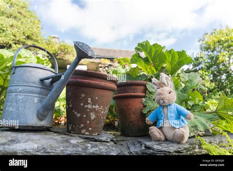 Hill Top Home Of Beatrix Potter Creator Of Peter Rabbit Lake