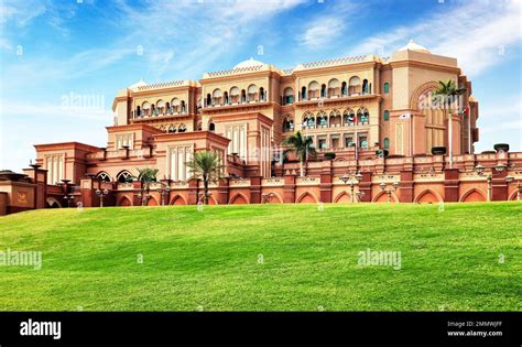 Emirates Palace Abu Dhabi United Arab Emirates Stock Photo Alamy